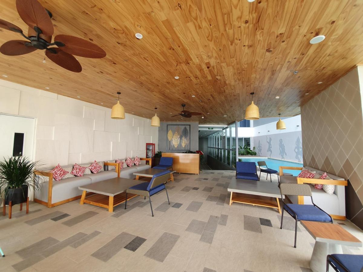 Rollton Ocean View Apartment Nha Trang Eksteriør billede