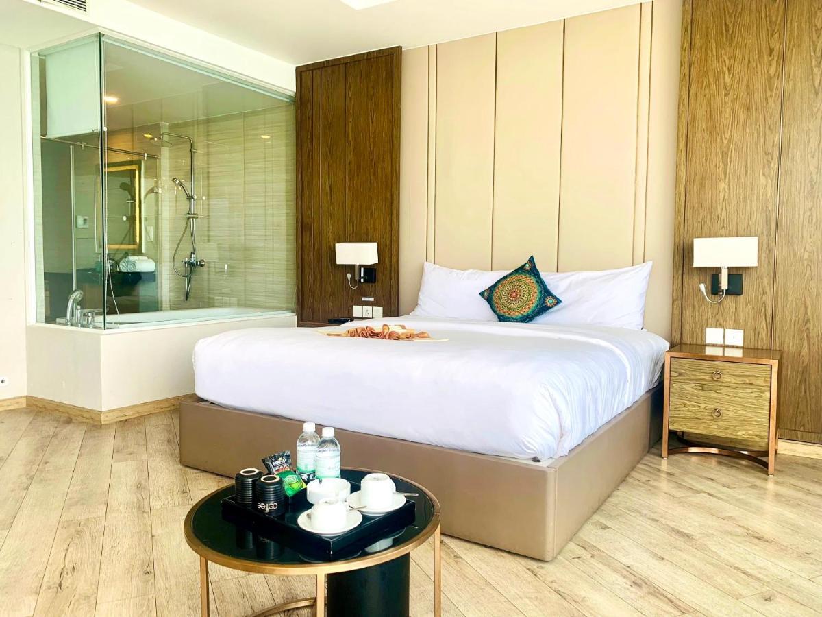 Rollton Ocean View Apartment Nha Trang Eksteriør billede