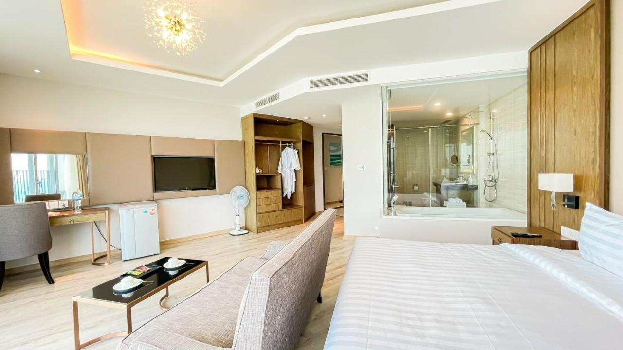 Rollton Ocean View Apartment Nha Trang Eksteriør billede