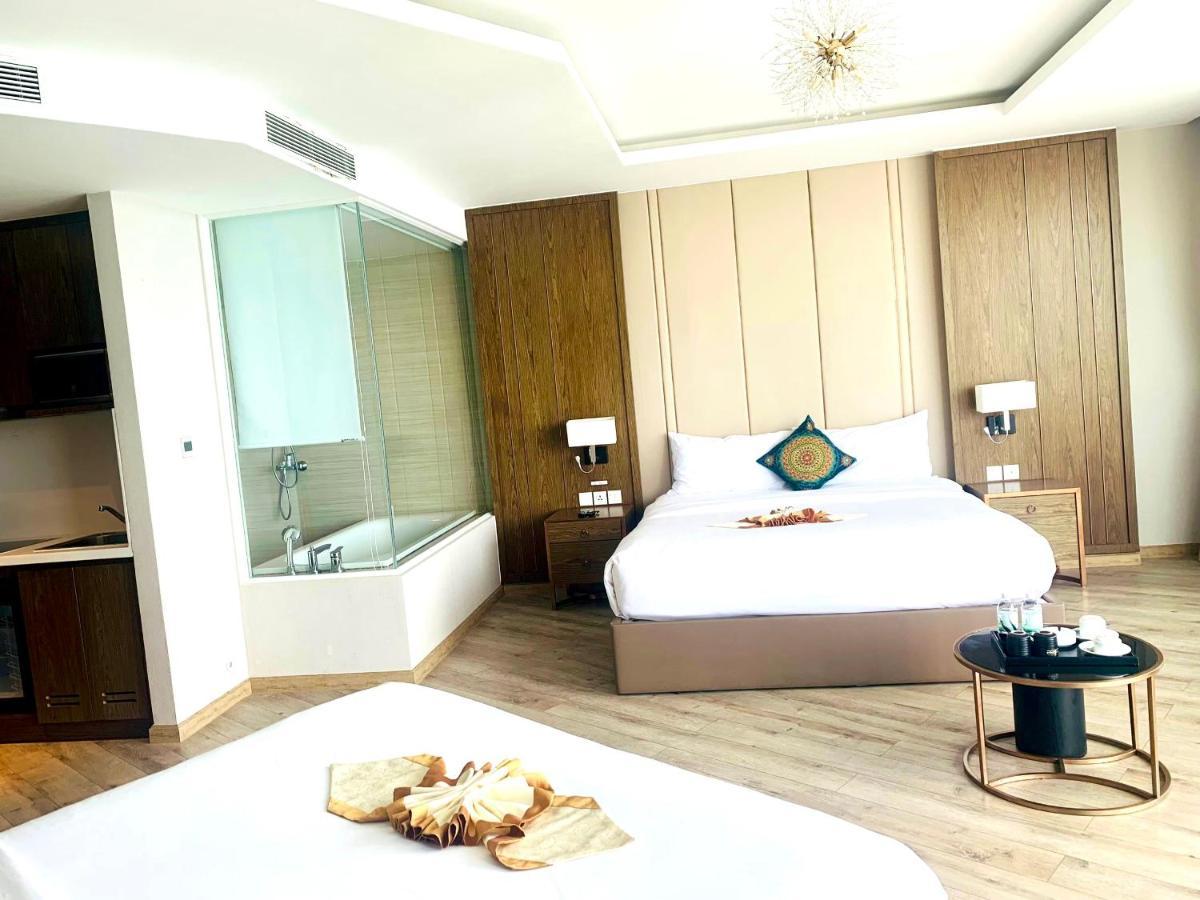 Rollton Ocean View Apartment Nha Trang Eksteriør billede