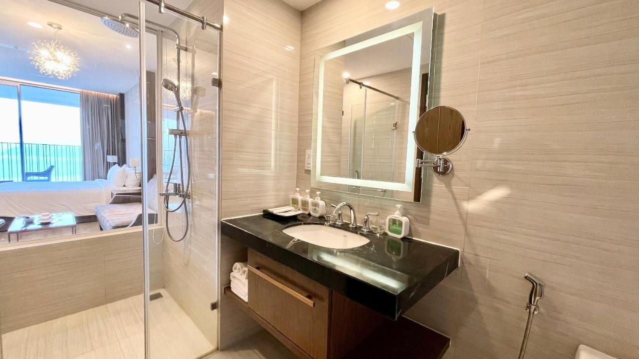 Rollton Ocean View Apartment Nha Trang Eksteriør billede