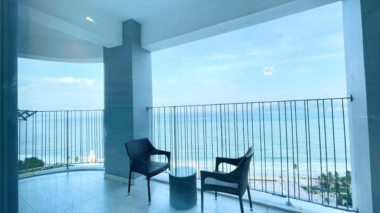Rollton Ocean View Apartment Nha Trang Eksteriør billede