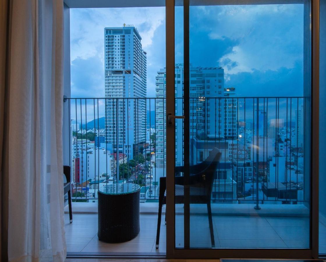 Rollton Ocean View Apartment Nha Trang Eksteriør billede